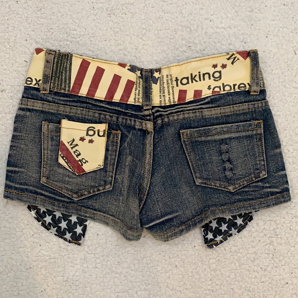 C D C Low Rise Shortie Jean Shorts Size 27 - Picture 2 of 8